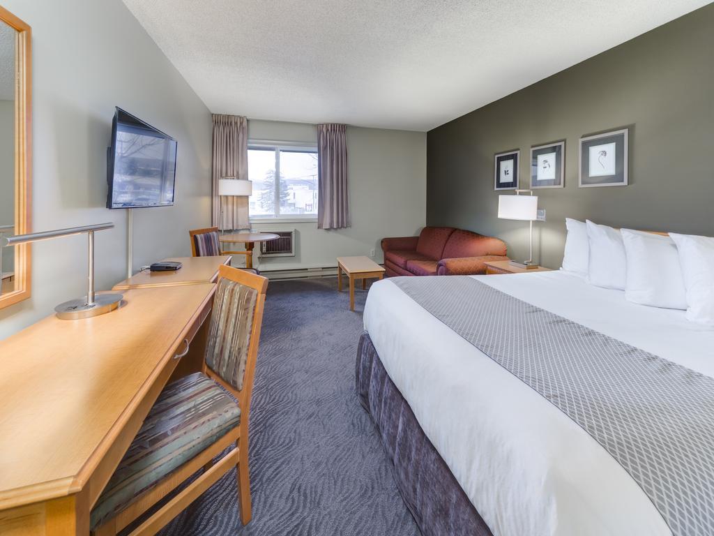 Heritage Inn Hotel & Convention Centre - Cranbrook Exterior photo
