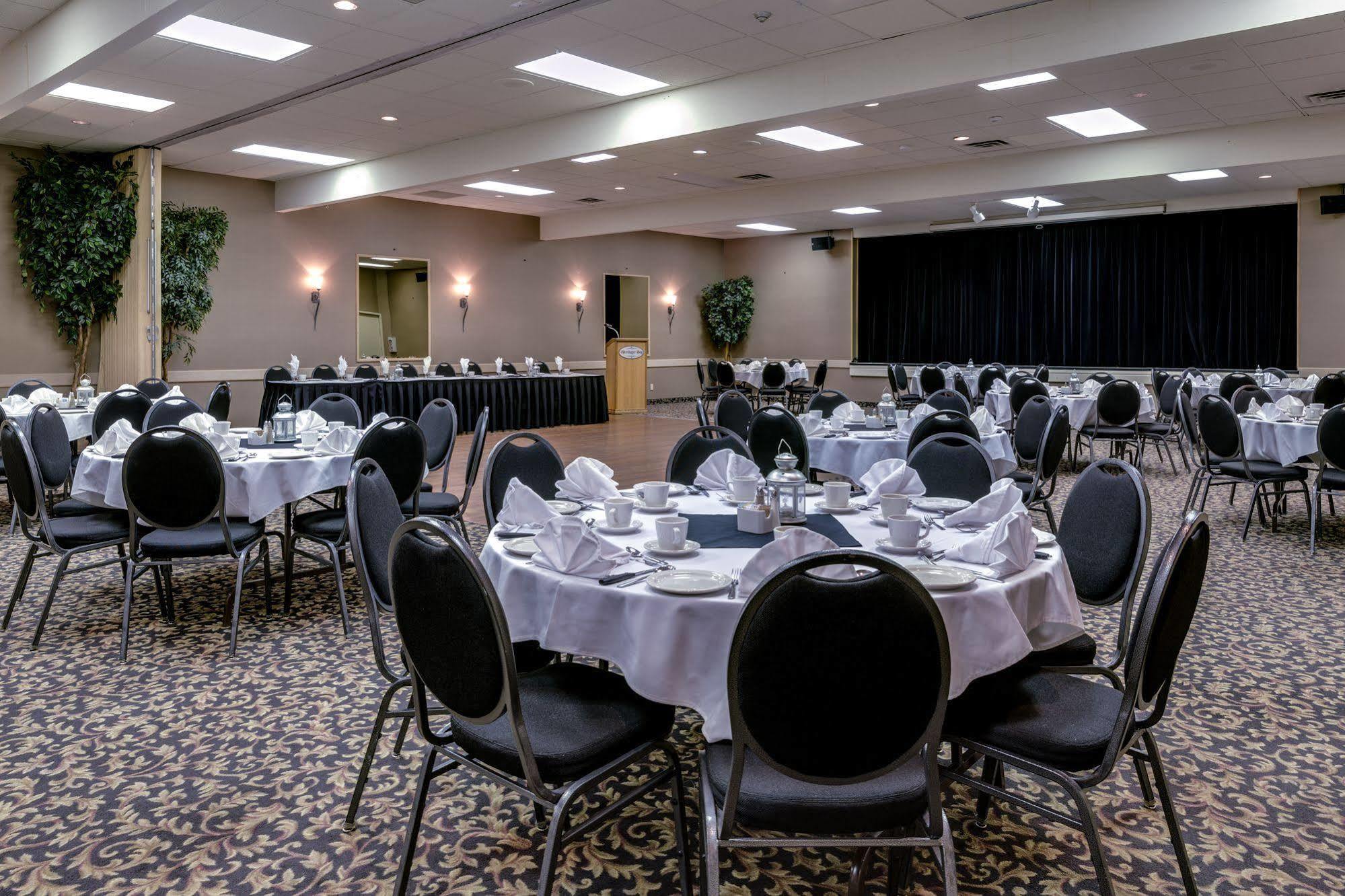 Heritage Inn Hotel & Convention Centre - Cranbrook Exterior photo